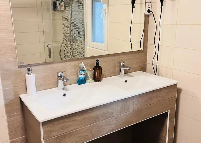 Vadvirag Apartmanhaz * Gyomaendrőd